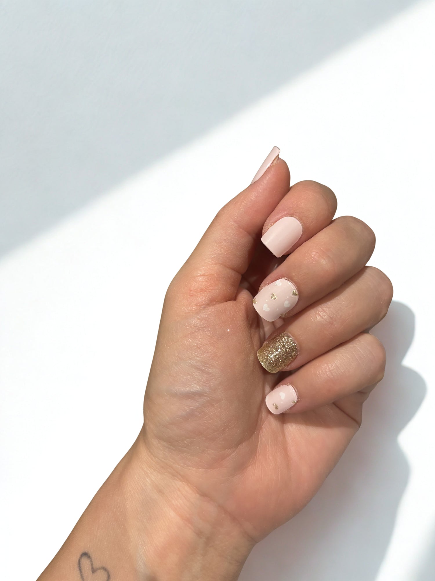 Semi-Cured Gel Nail Wraps - Gold Shimmer Hearts